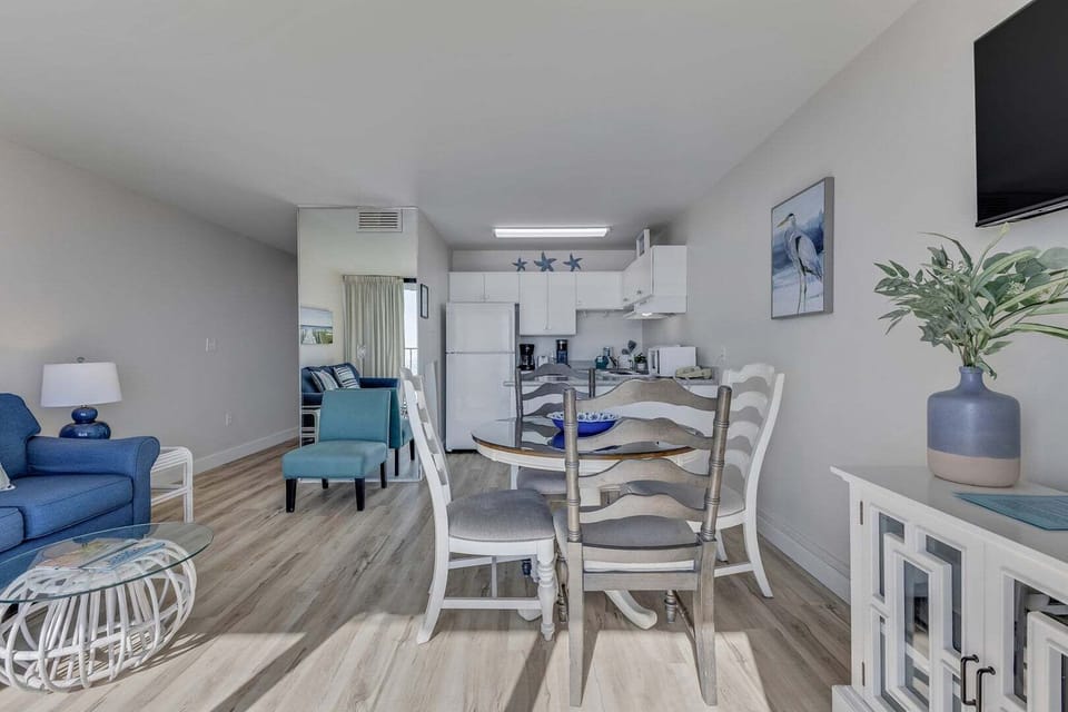 Atlantic Towers 406-print-005-023-Main Living Area-4200x2800-300dpi