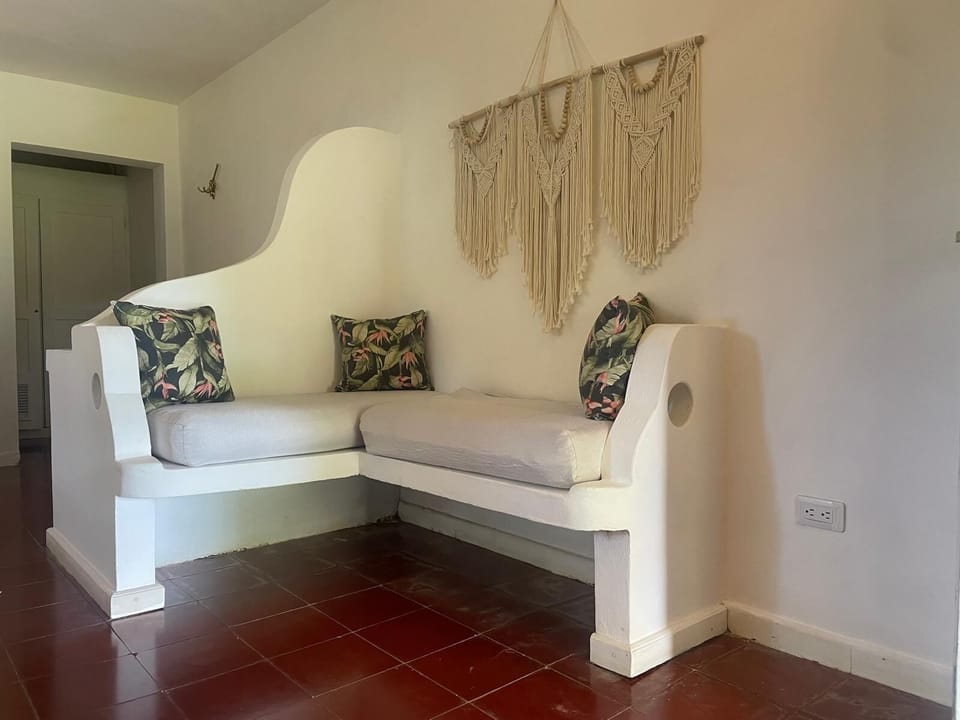 Double Room, Ocean View | In-room safe, individually decorated, individually furnished