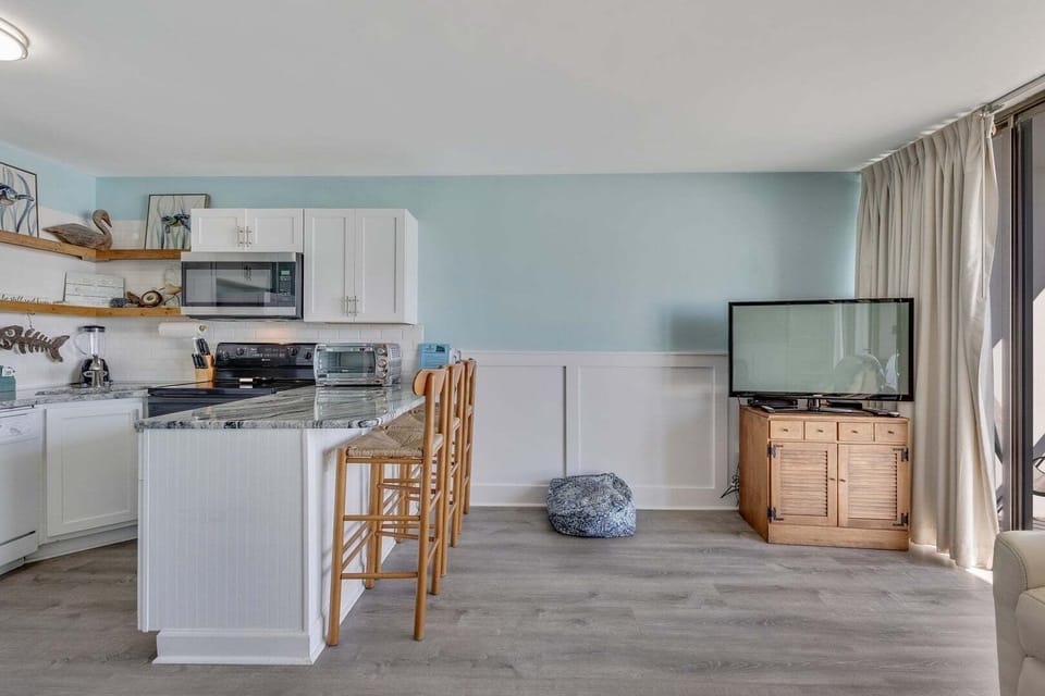 Atlantic Towers 508-print-008-012-KitchenBreakfast Bar-4200x2800-300dpi