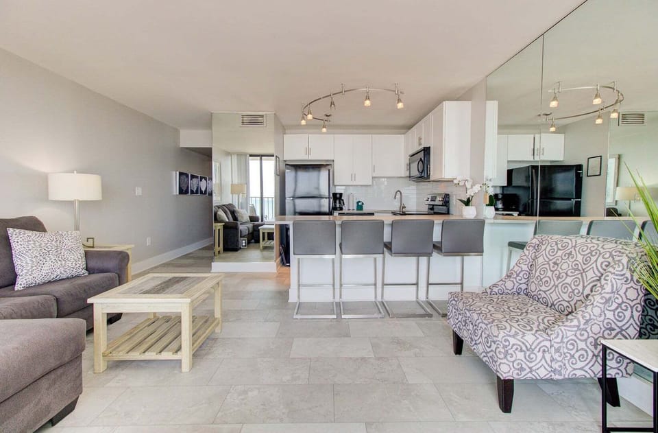 Atlantic Towers 512-print-006-035-Main Living Area-4200x2760-300dpi