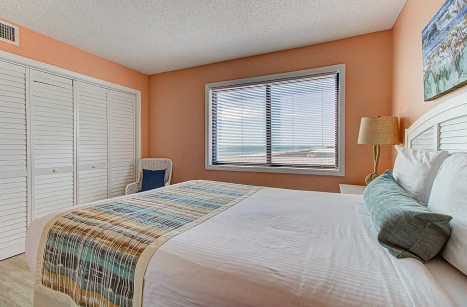 Atlantic Towers 514-large-020-035-Bedroom 2-1500x985-72dpi