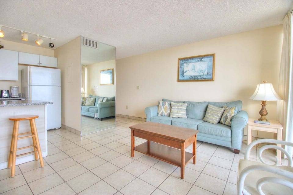 Atlantic Towers 702-print-004-007-Living Room-4200x2805-300dpi