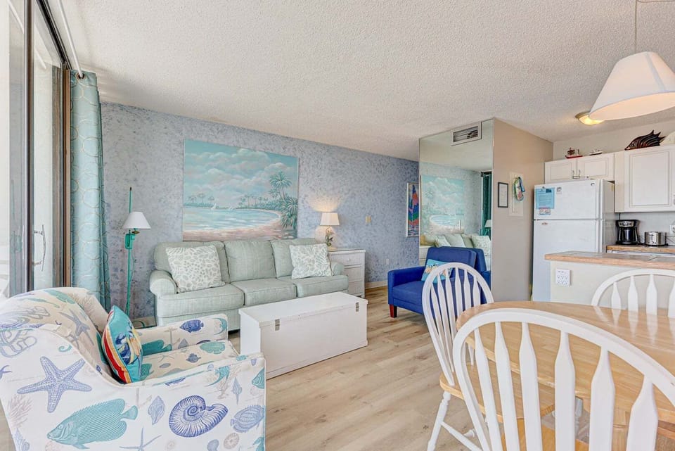 Atlantic Towers 801-print-005-017-Main Living Area-4200x2804-300dpi