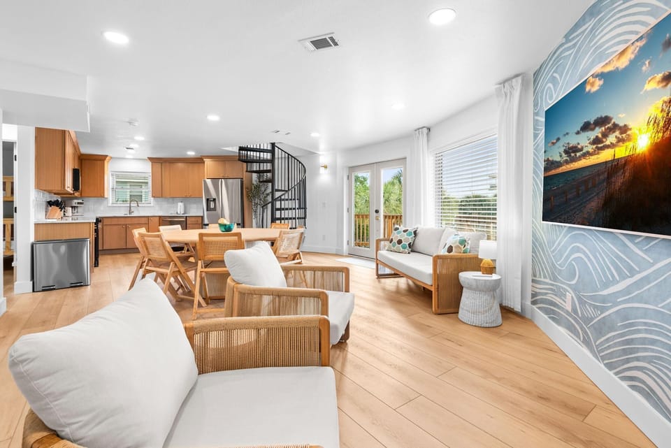 House, Multiple Beds (Sandy Mint) | Living area