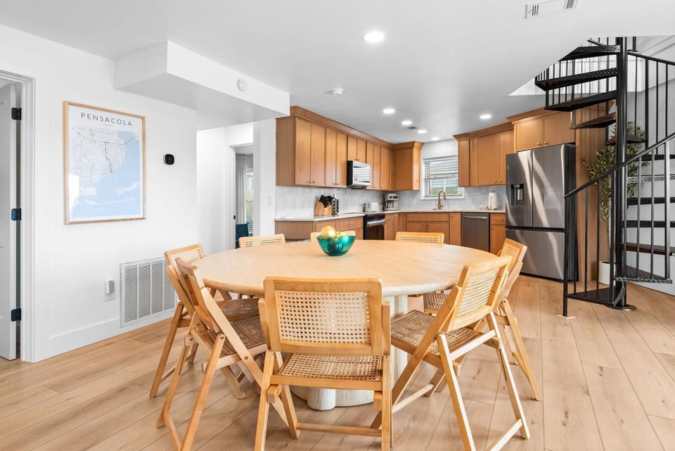 House, Multiple Beds (Sandy Mint) | Dining