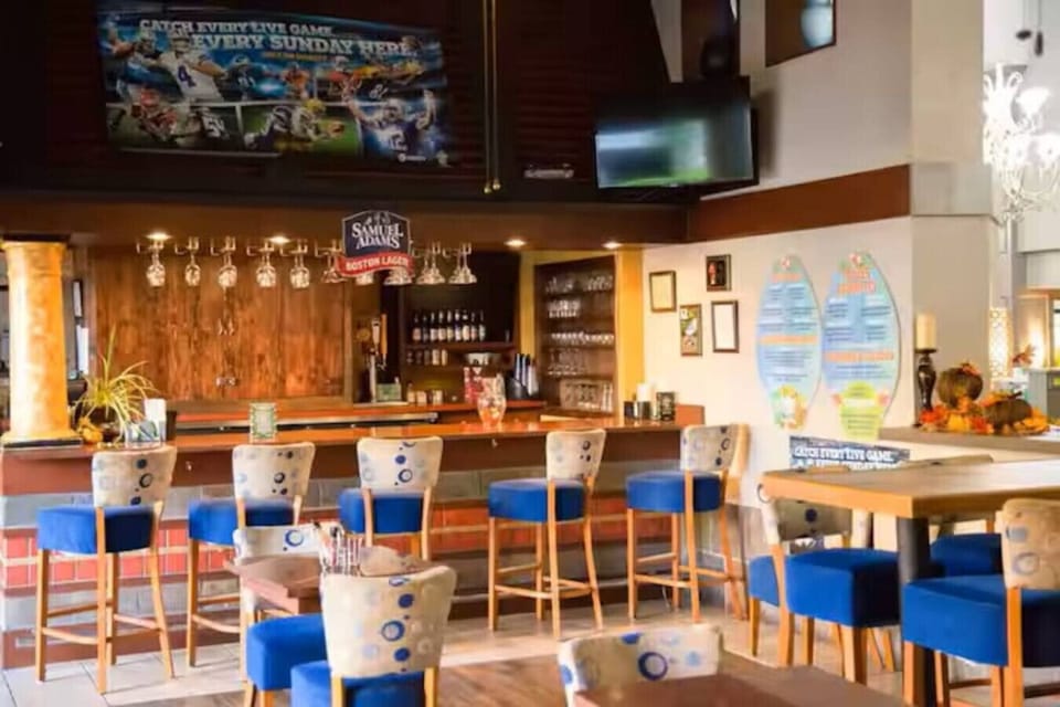 Enjoy the convenience of RJ`s Restaurant, located onsite at Caravelle Resort. Treat yourself to pancakes, eggs, fresh coffee, and more before heading out to the beach. Breakfast is available for purchase separately.