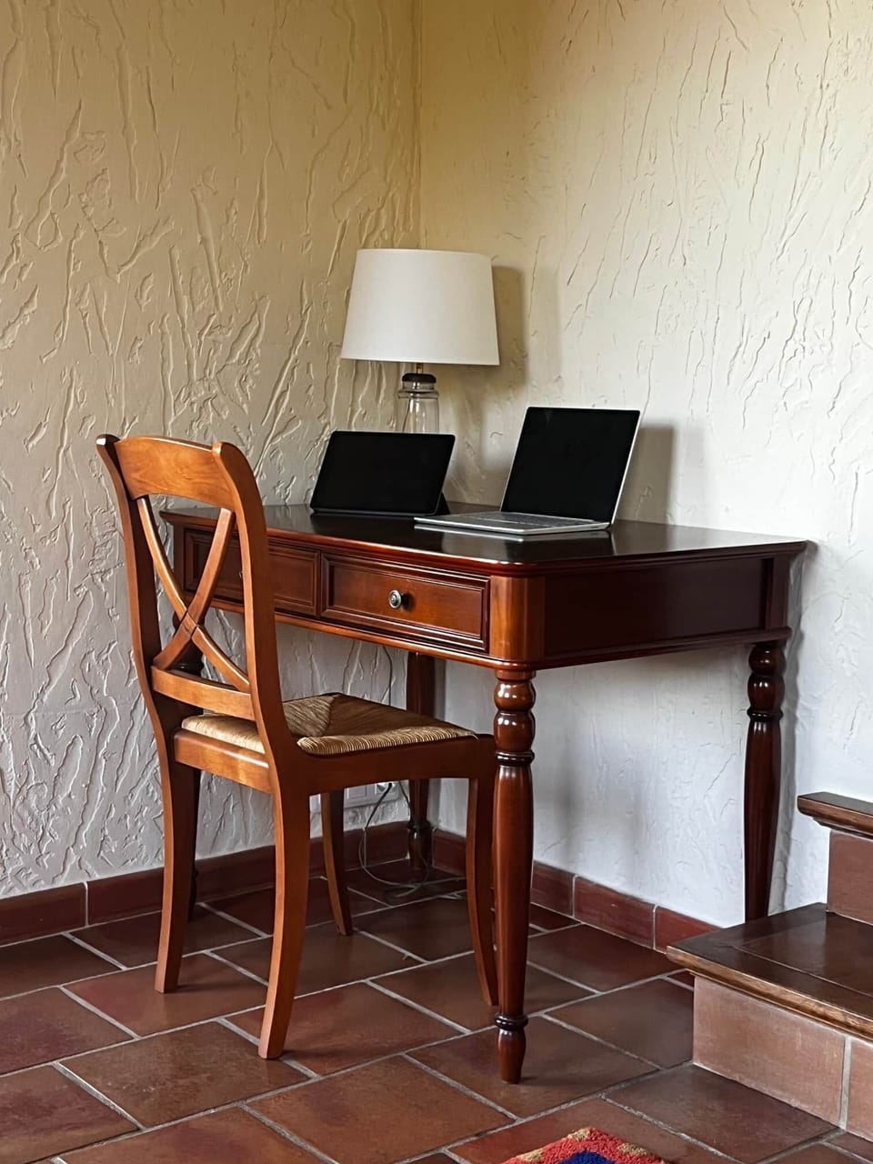 RDC bureau salon biblio