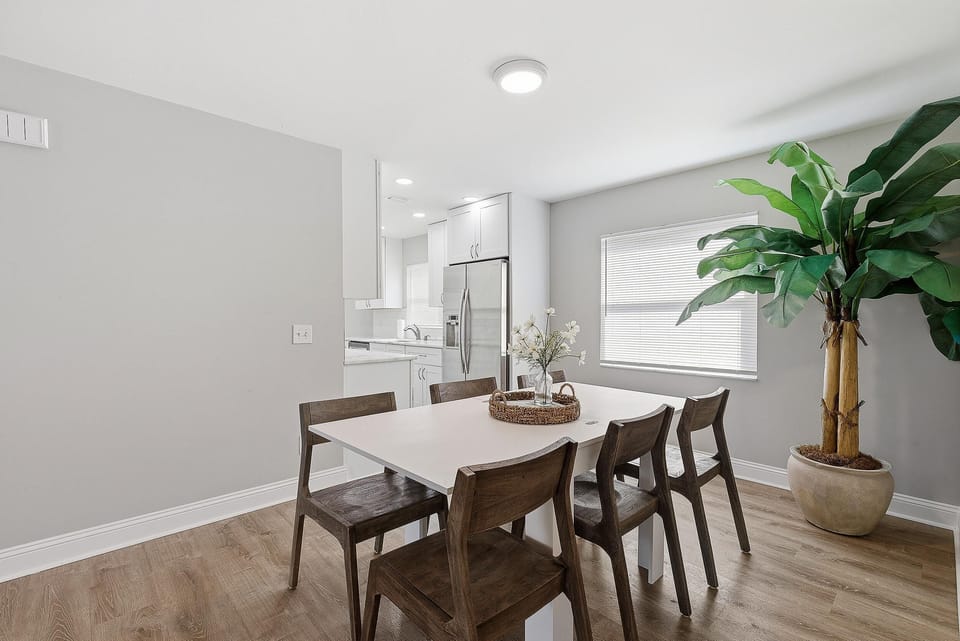 House, Multiple Beds (Orange Coast Getaway) | Dining