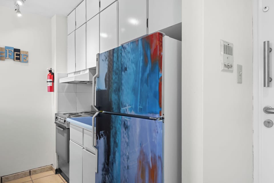Apartment, Balcony, Pool View | Private kitchen