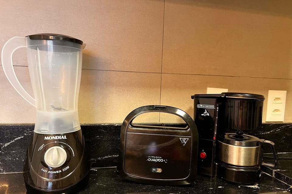 Deluxe Apartment | Coffee and/or coffee maker