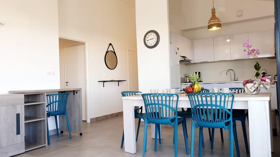APP ETAMINE Kitchen Saint-Gilles les Bains	