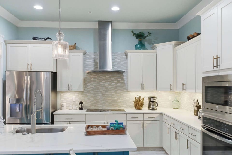Fully Equipped Chef’s Kitchen
