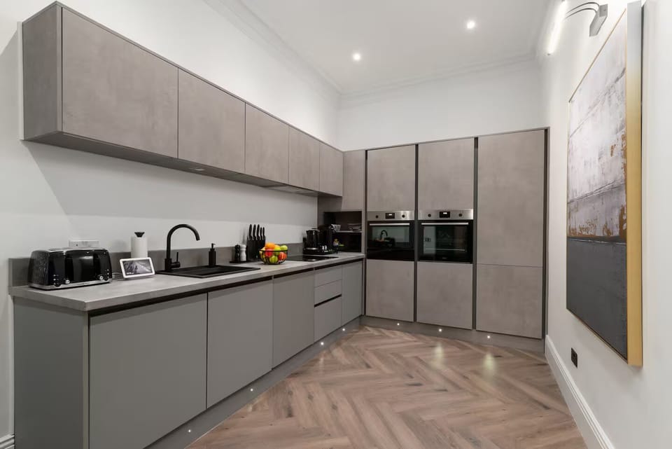 Presidential Apartment, 3 Bedrooms | Private kitchen | Coffee/tea maker, electric kettle, highchair