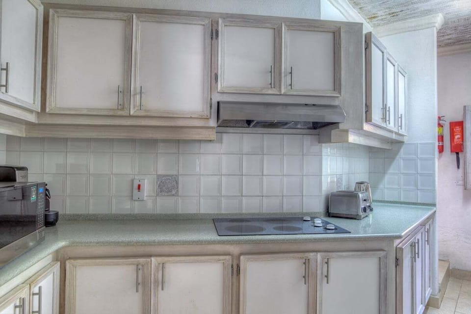 Waverly One - Kitchen