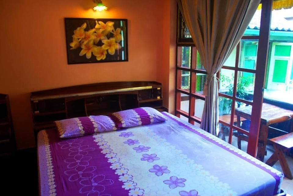 Basic Studio, Balcony, City View | Desk, soundproofing, iron/ironing board, WiFi (free)