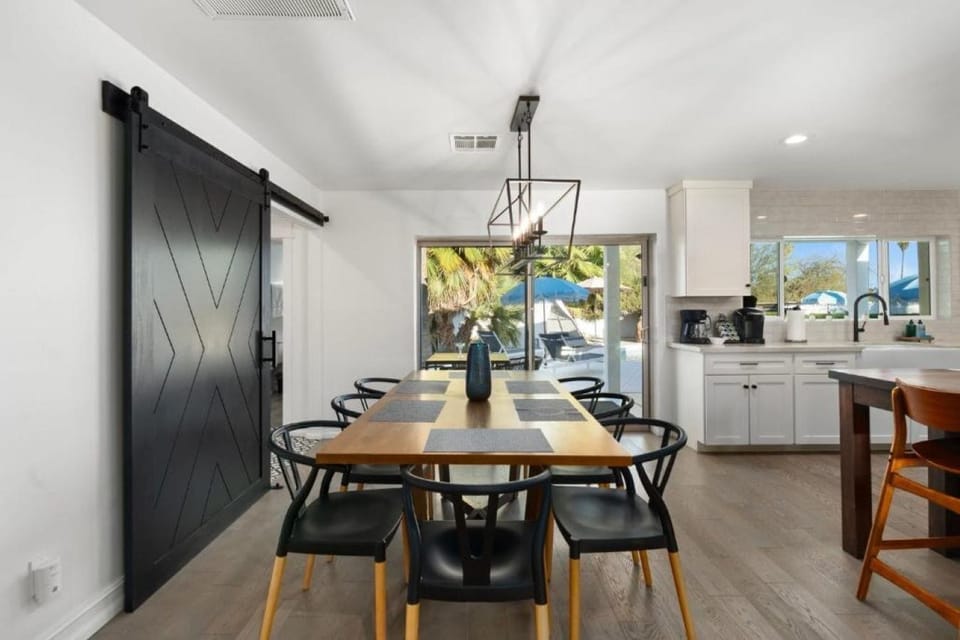 Comfort Villa | Dining room