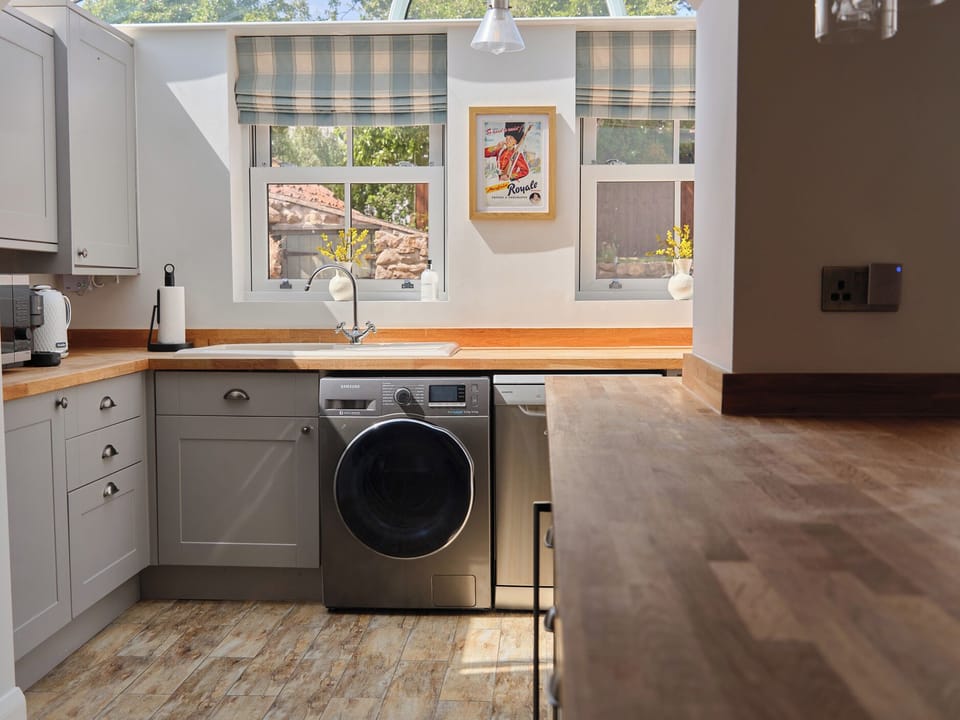 Dishwasher, cookware/dishes/utensils