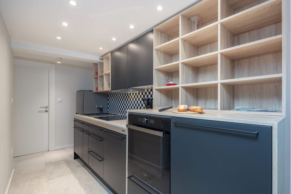 Standard Apartment, 1 Bedroom, Terrace, Sea Facing (Apartment Casa del Porto) | Private kitchen