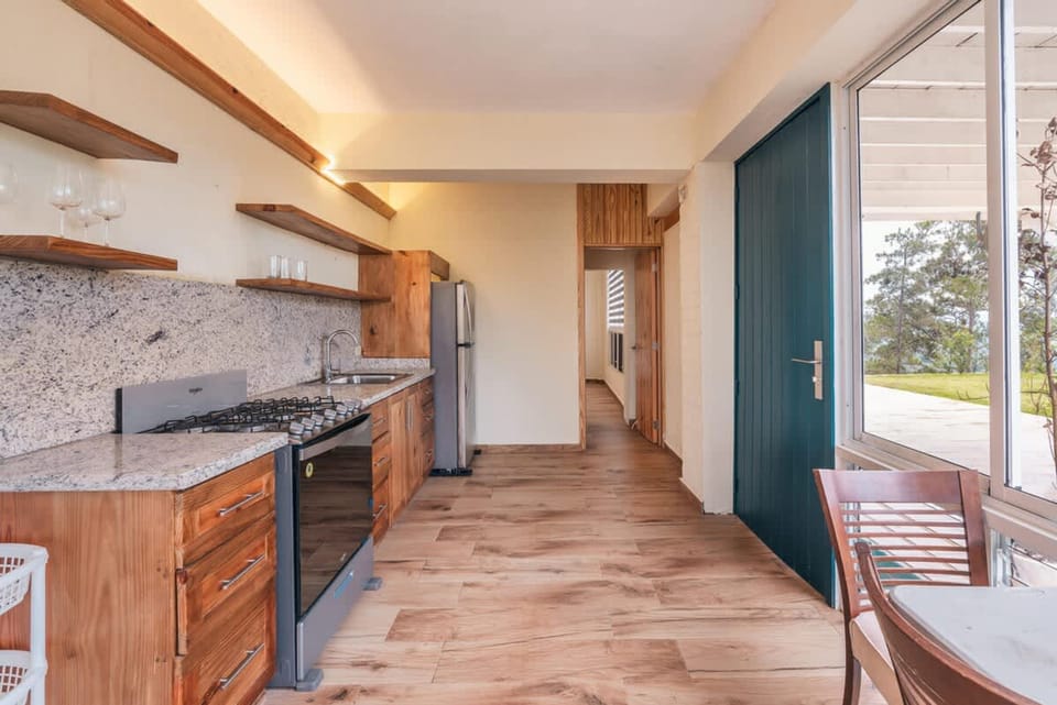 House | 11 bedrooms, Internet