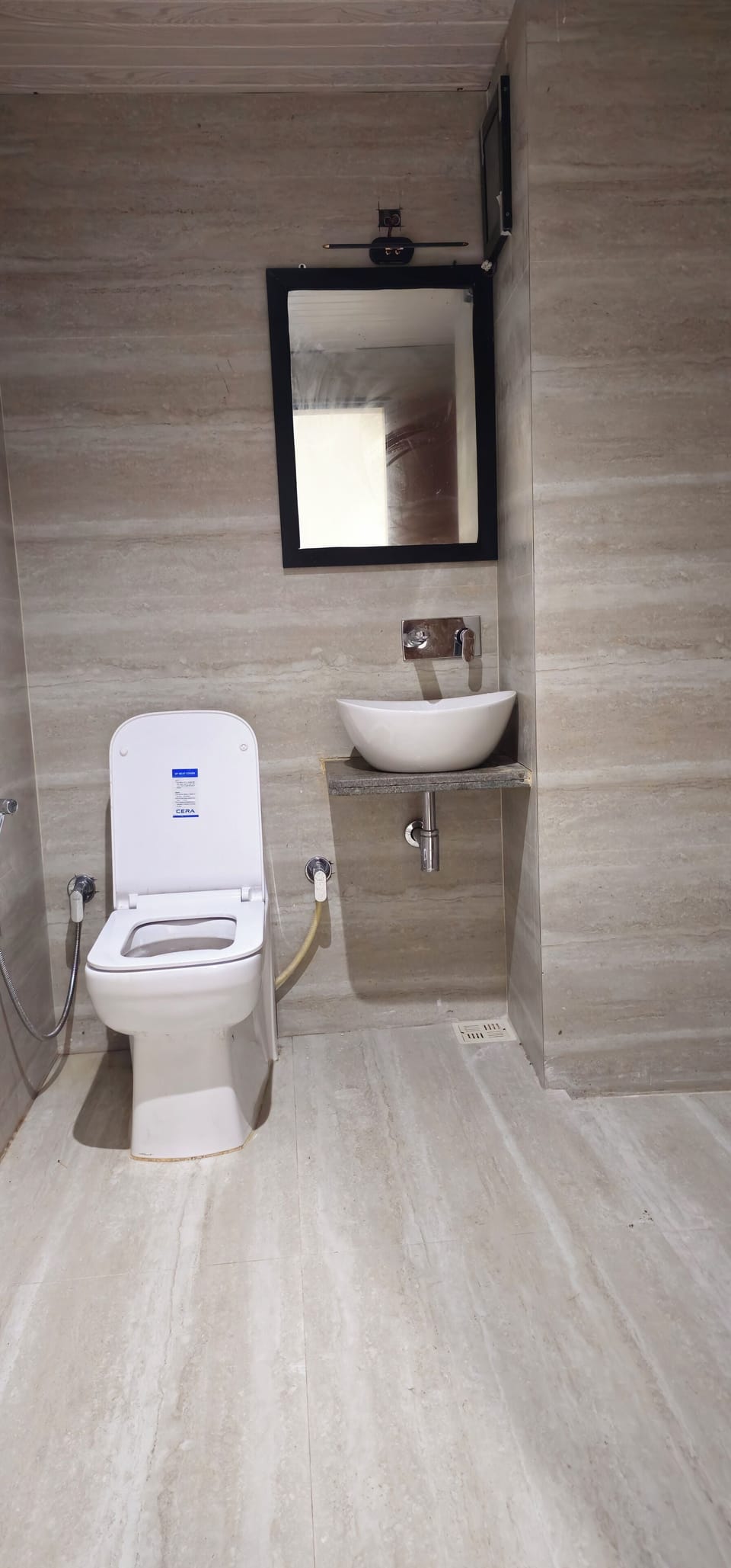 Deluxe Double Room, City View | Bathroom | Free toiletries, slippers, towels, soap