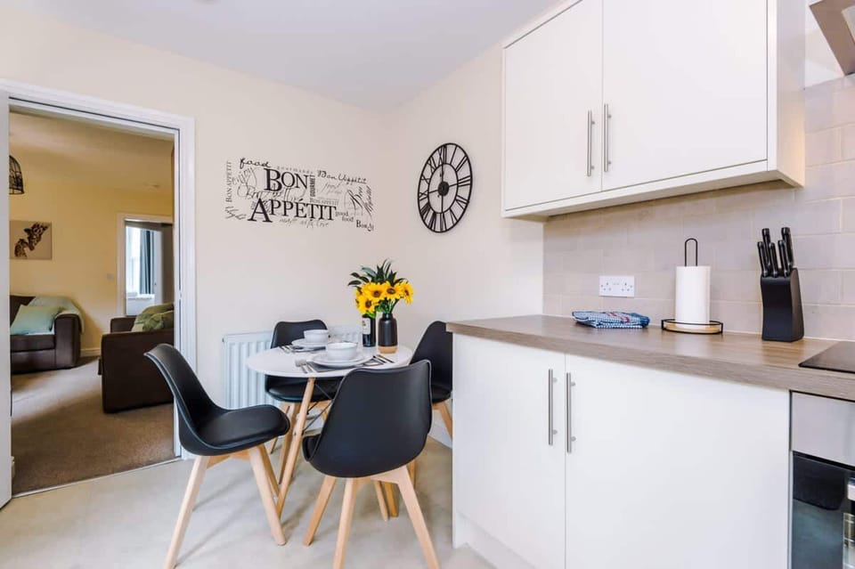 House | 1 bedroom, desk, soundproofing