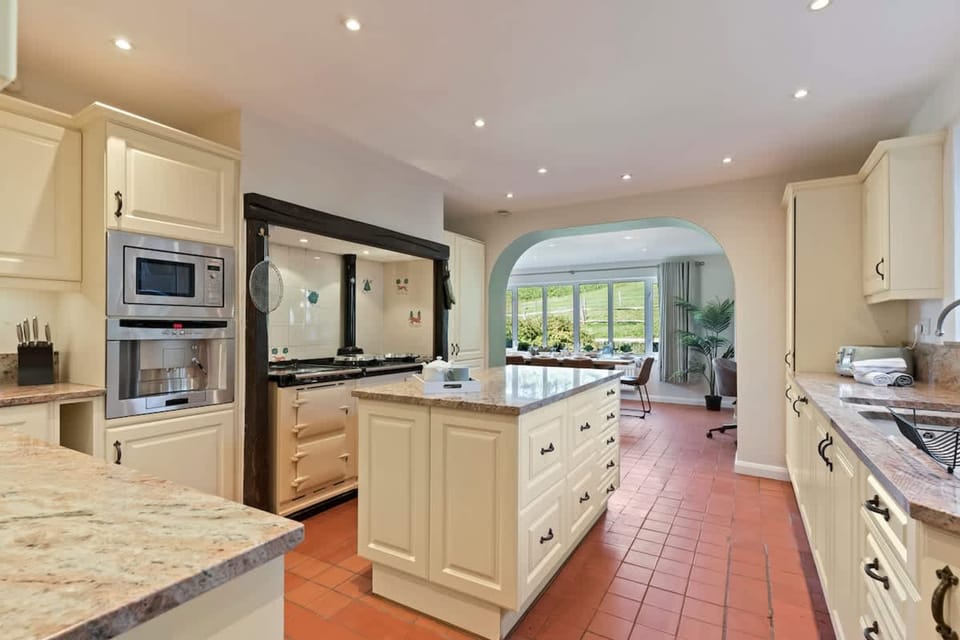 House | 5 bedrooms