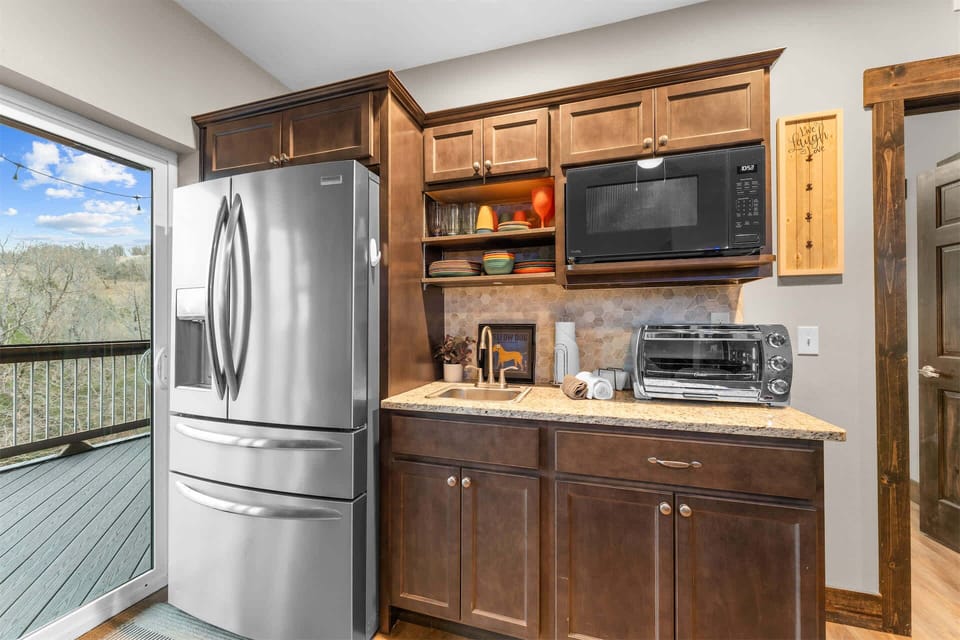House, Multiple Beds, Hot Tub (Kokomo Kove) | Private kitchen