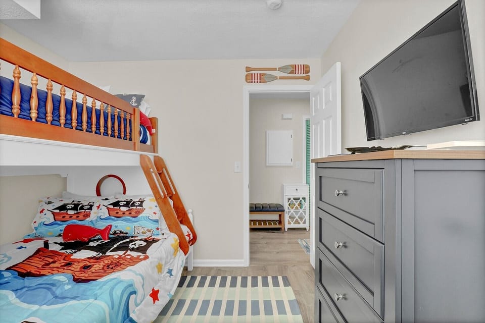 Bunk room