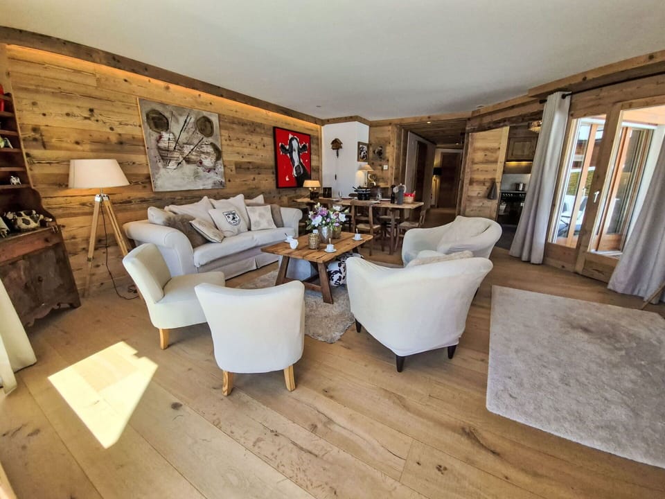 Furniture, Interior Design, Wood, Flooring, Living Room, Couch, Table, Floor, Home, Chair