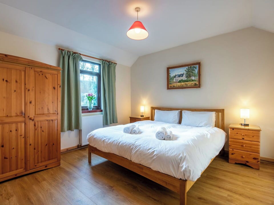 Bed, Bedroom, Wood, Bed Sheet, Bedding, Bed Frame, Furniture, Interior Design, Ceiling, Nightstand