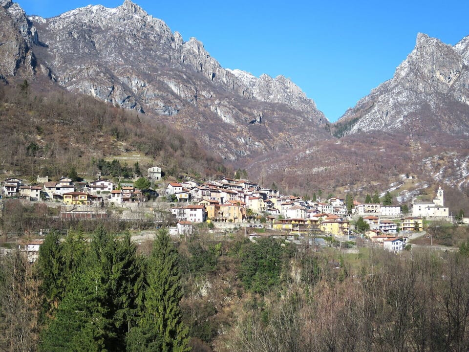 Mountainous Landforms, Mountain, Hill, Highland, Mountain Range, Hill Station, Landscape, Village, Valley, Human Settlement