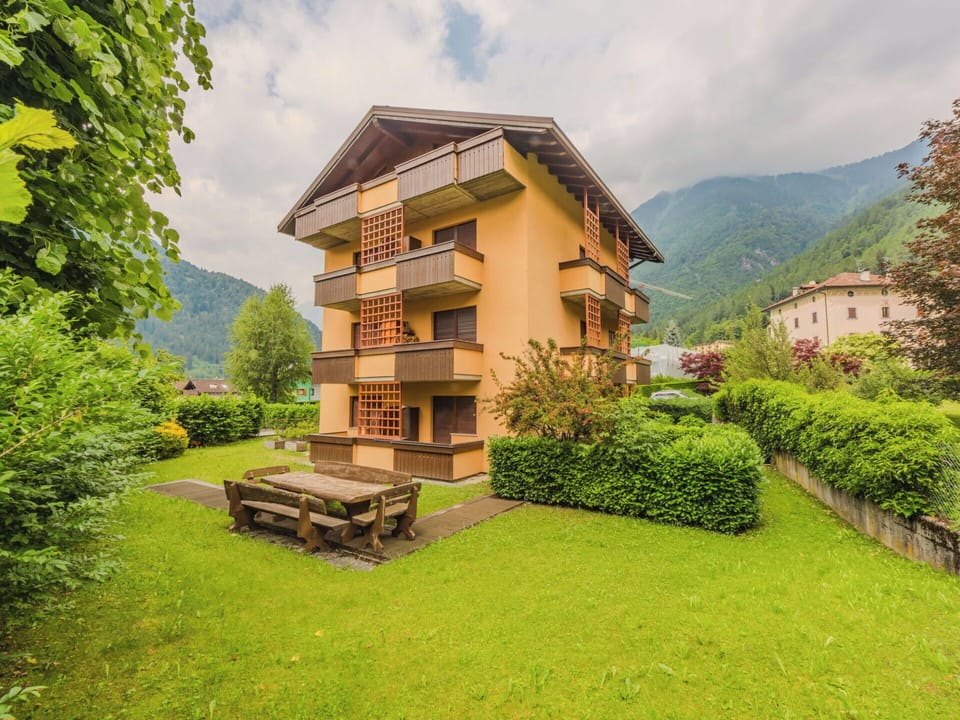 Balcony, Mountain Village, Valley, Estate, Farmhouse, Villa, Hotel, Eco Hotel