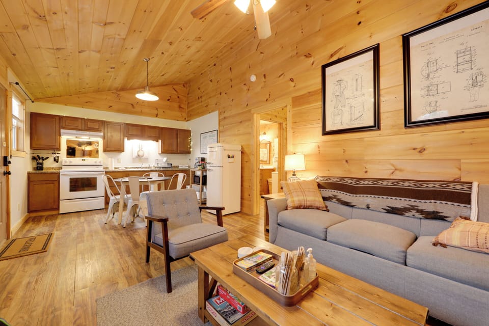 House (2 Bedrooms) | Interior