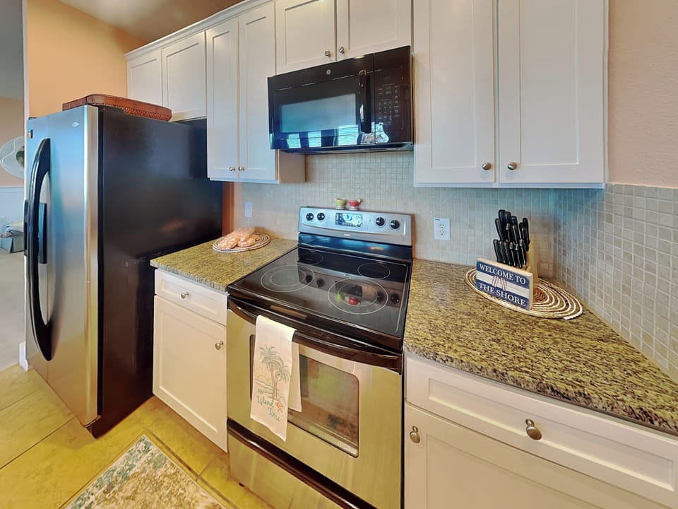 Full Kitchen