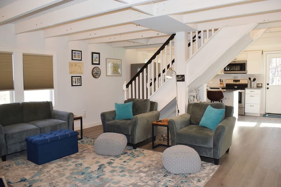 Hilda Jane's - Living Room