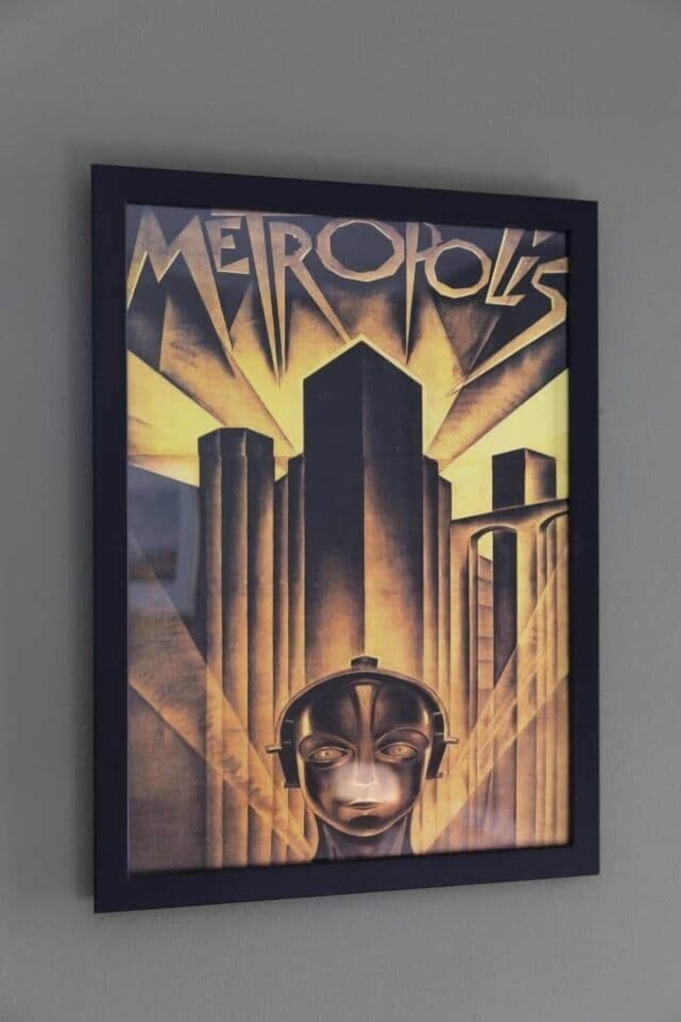 Art Works in line with Art Deco design.