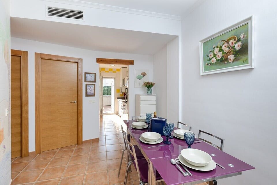 Studio (2 Bedrooms) | Interior
