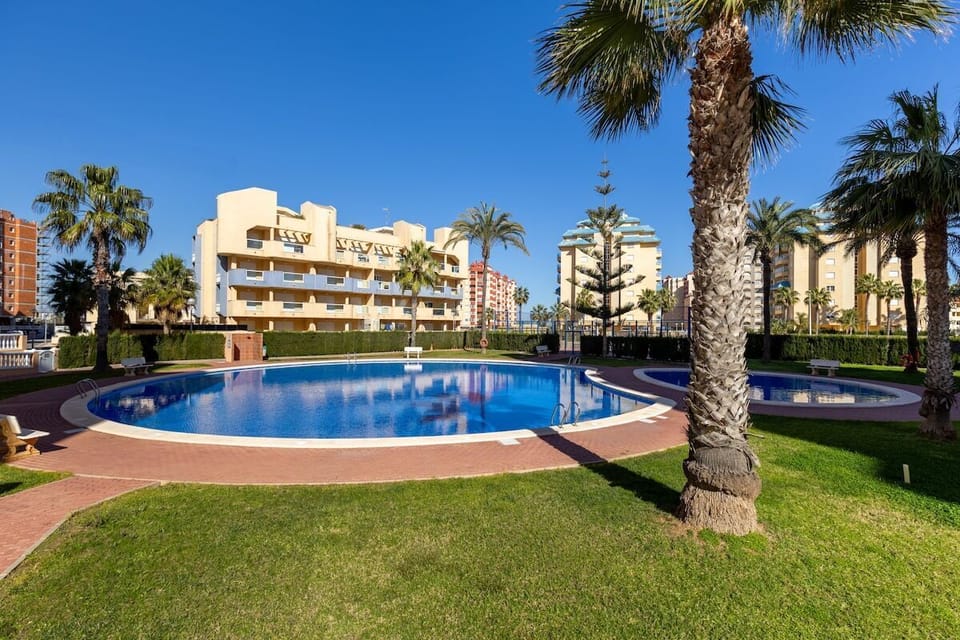 Villa (3 Bedrooms) | Front of property