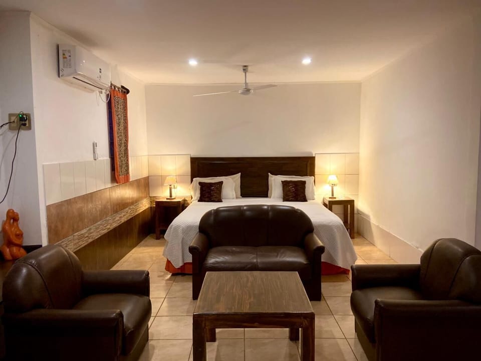 Comfort Room, Patio, Garden View | Interior