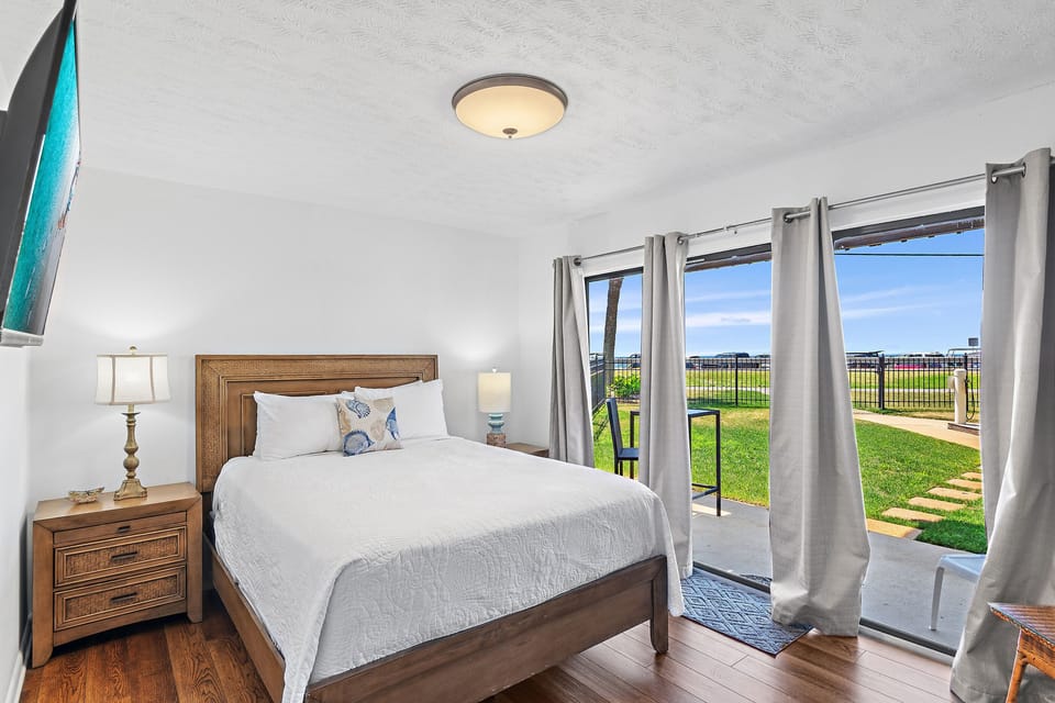 1st floor master bedroom