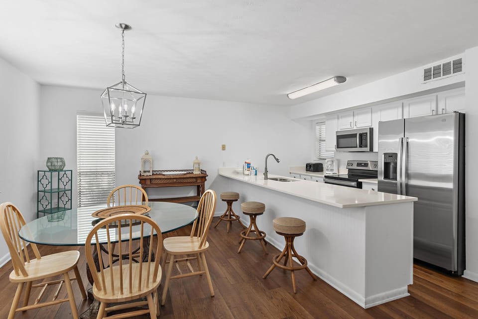 1st floor kitchen area