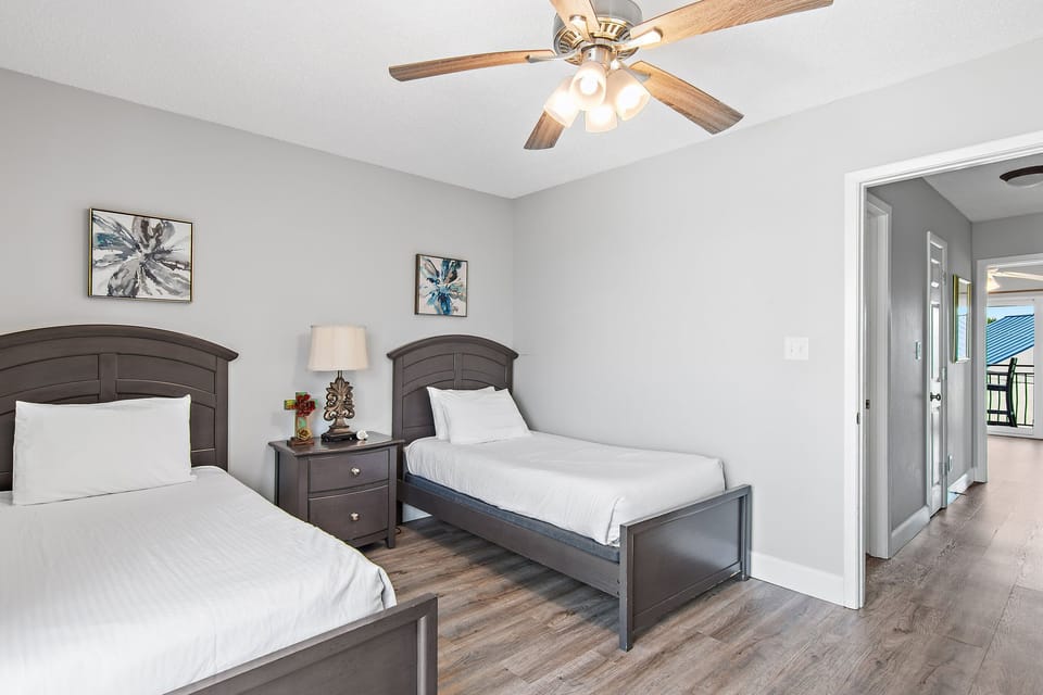 Guest bedroom
