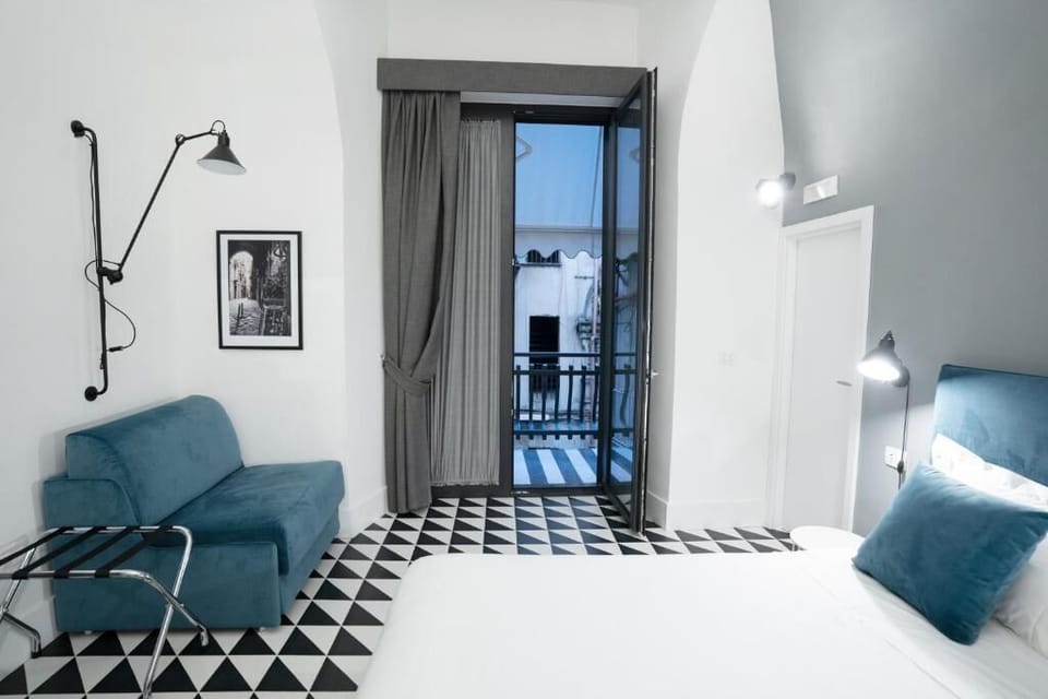 In-room safe, desk, blackout drapes, soundproofing