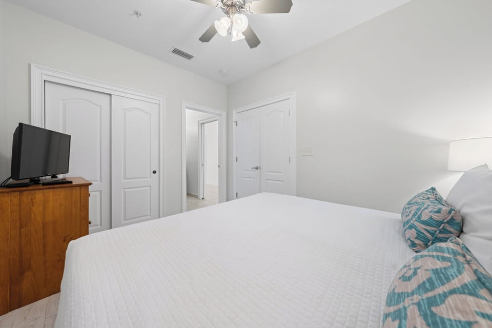 Guest bedroom with king bed