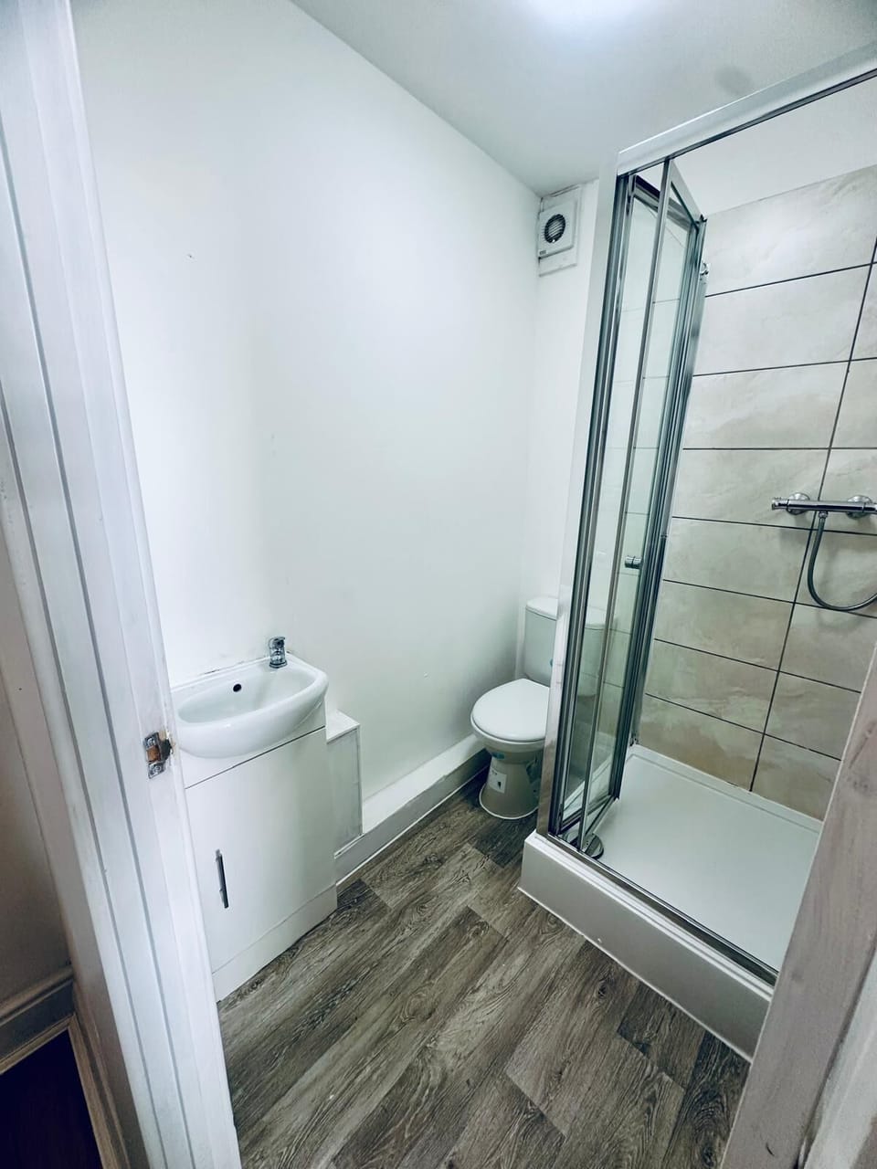 Double Room, 1 Double Bed, Non Smoking, Private Bathroom | Bathroom