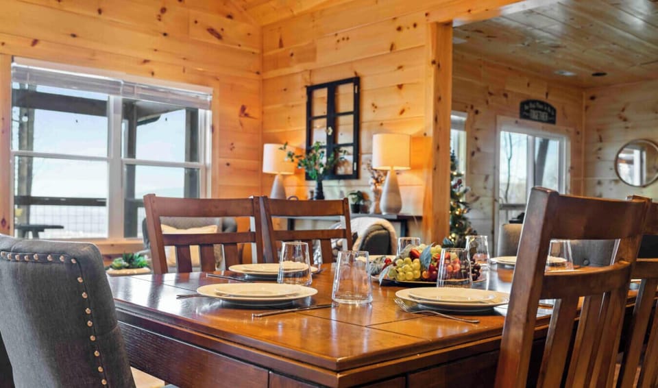 Cabin 1: Living room.