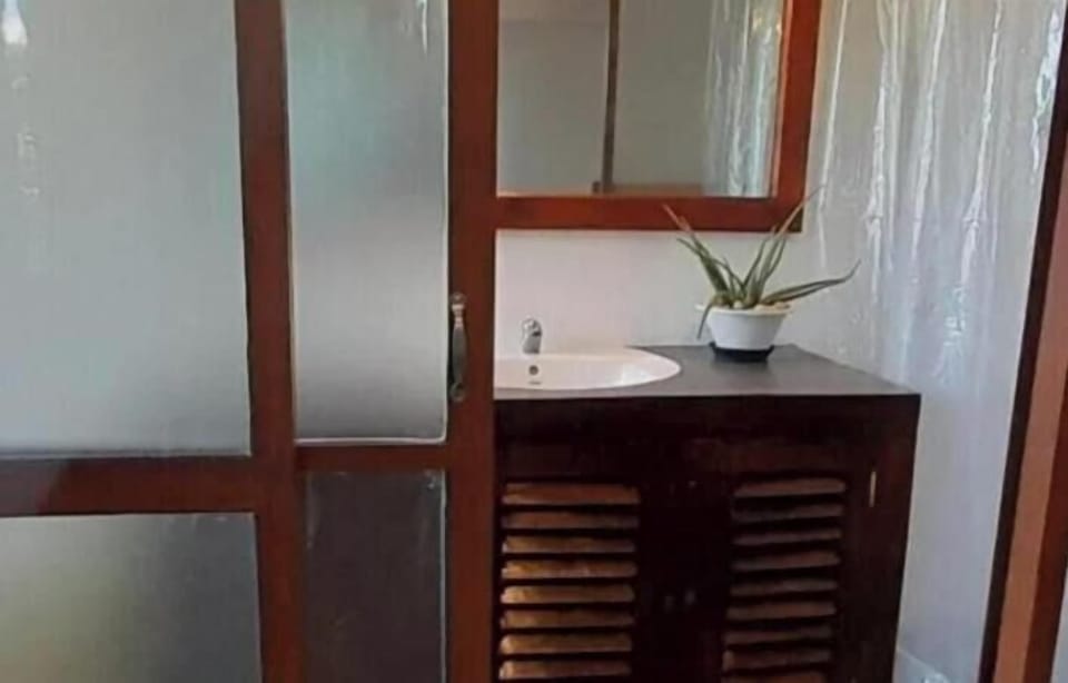 Deluxe Studio, Balcony, Sea View | Bathroom