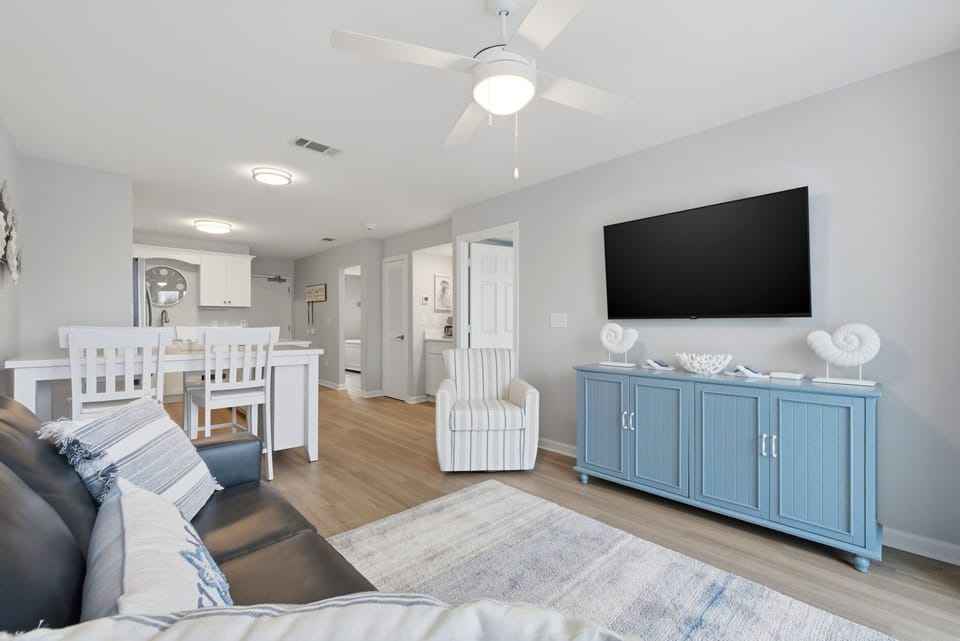 Gulf Shores Plantation 4309 - Living Room View of TV & Dining Room
