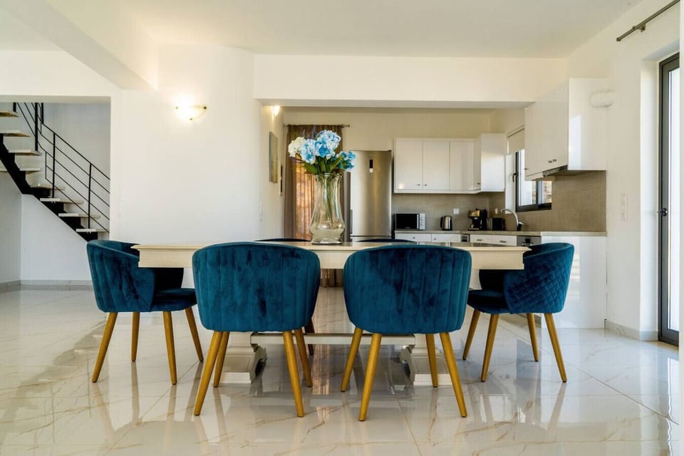Perfect for family meals or long dinners with friends.