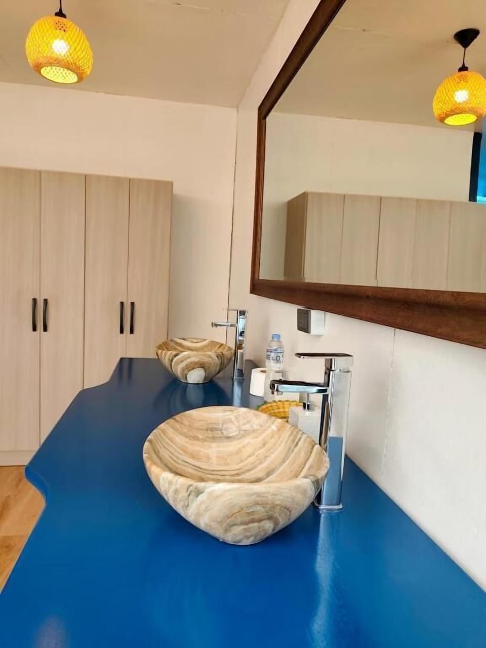 Comfort Suite, Balcony, Lake View | Bathroom